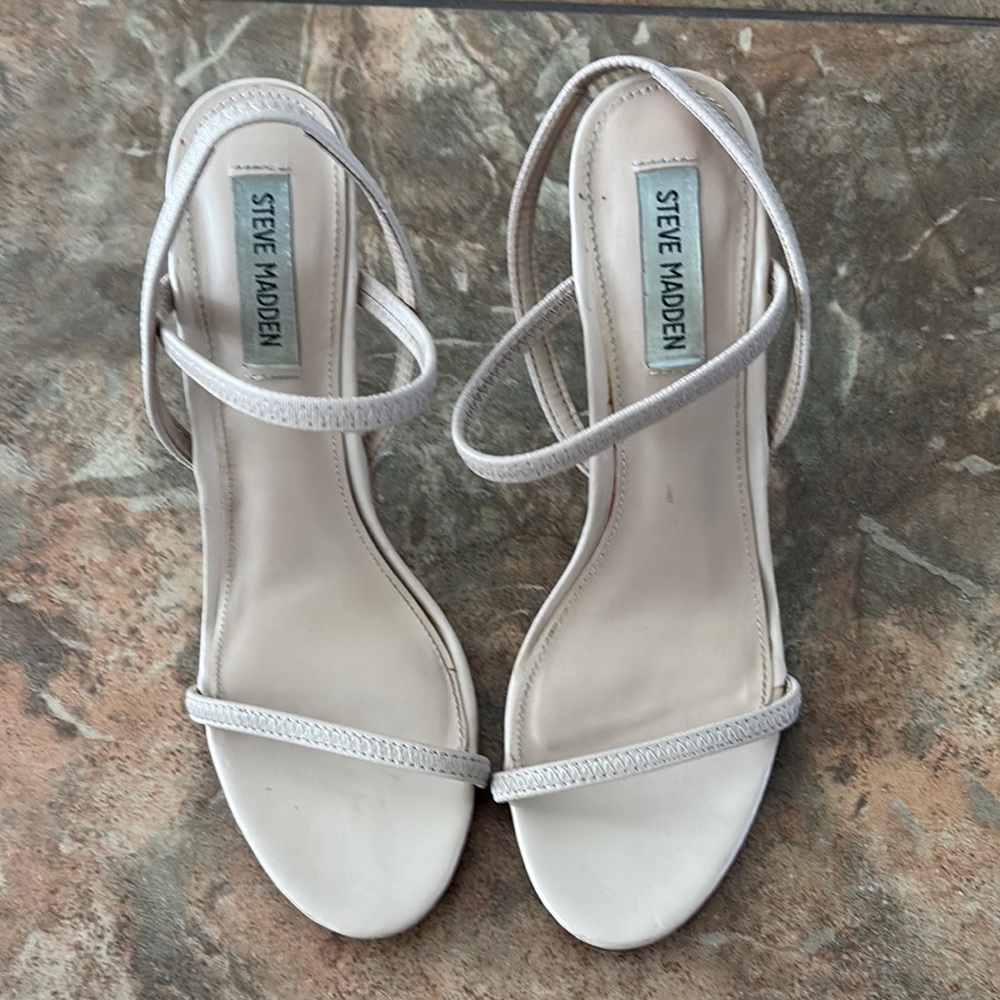 Steve Madden Cream Heel Sandals - Picture 2 of 9